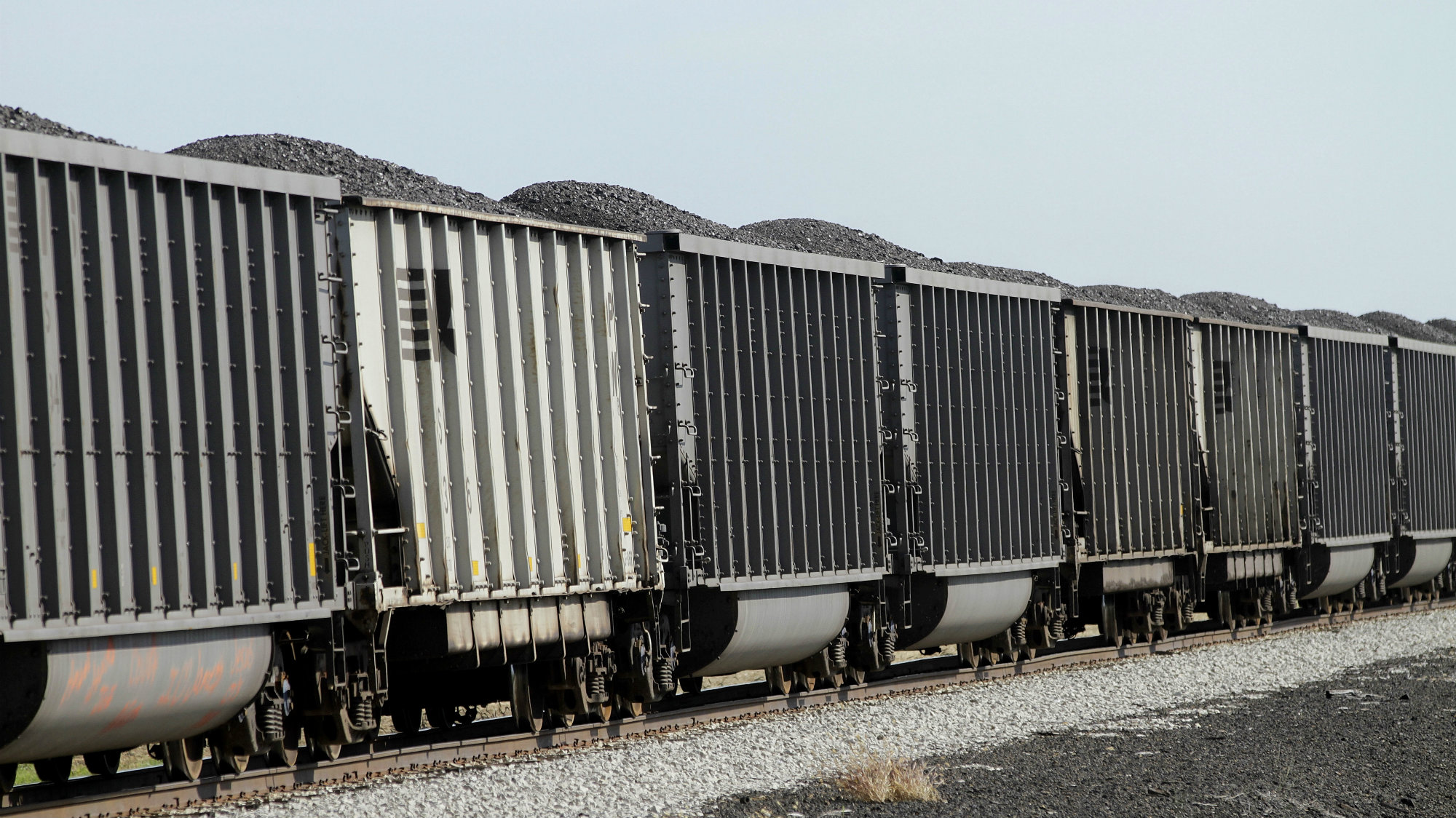 This Huge Rail Company Is Spewing Coal Dust All Over a Low Income