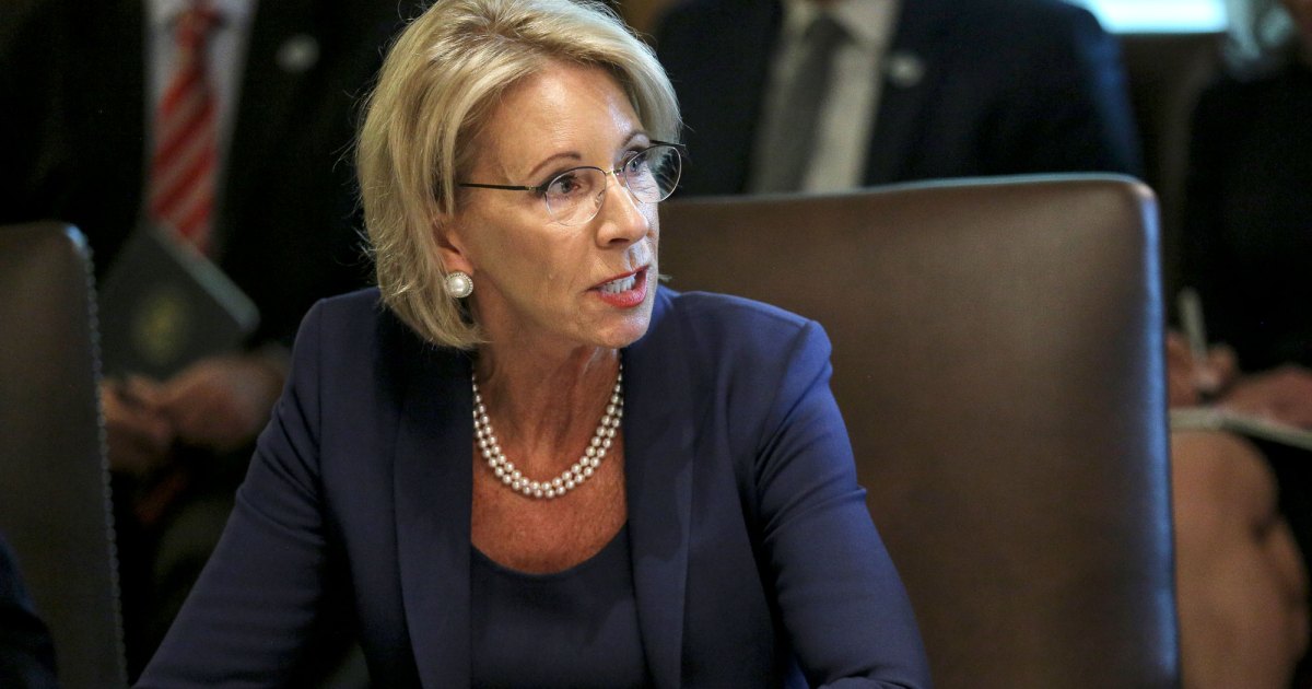 Report: Betsy DeVos Considering Federal Funds to Arm Teachers – Mother ...