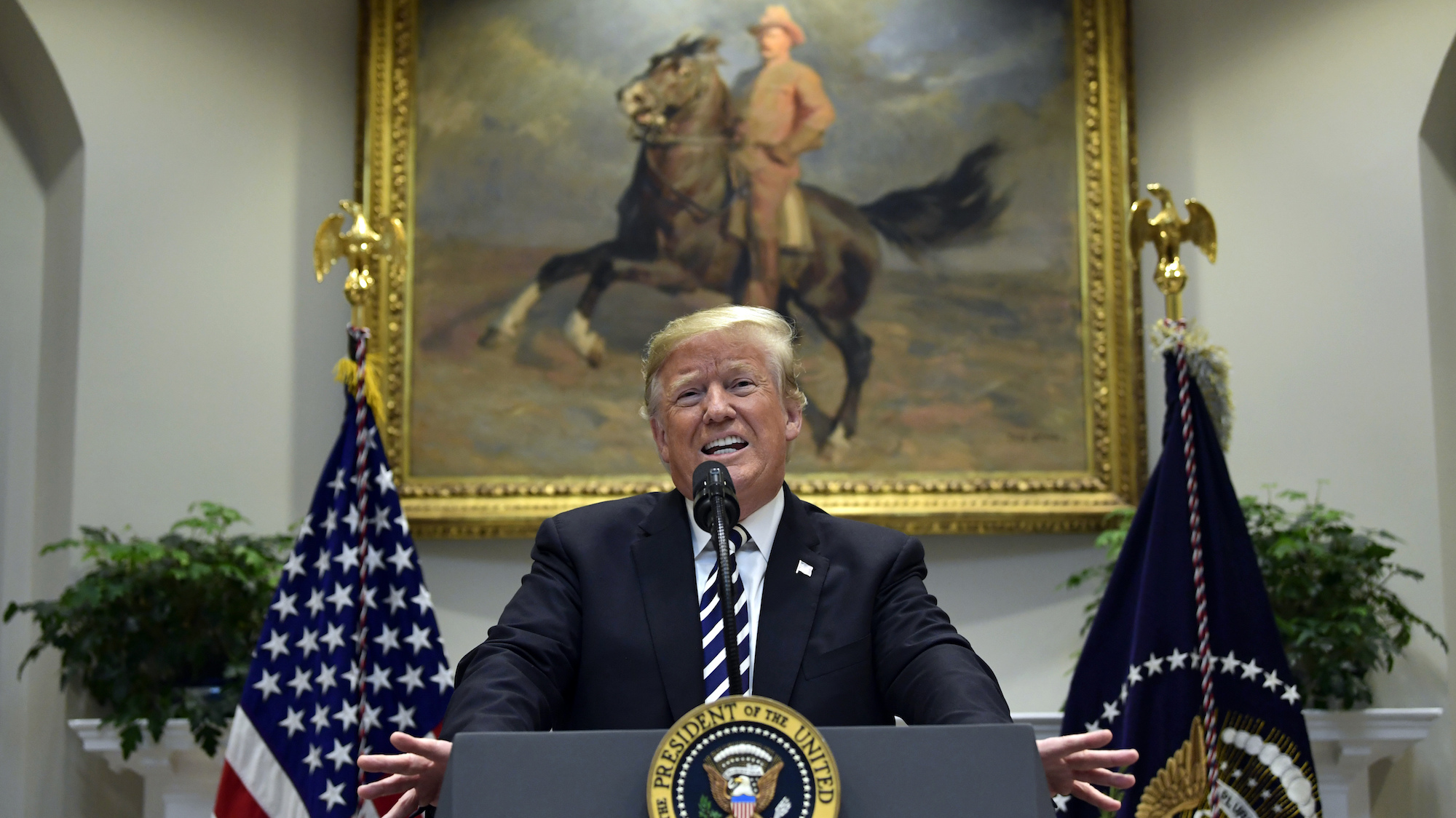 Trump Makes His Closing Immigration Pitch Before Midterms: The Caravan ...