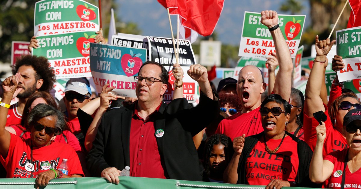 teachers-in-los-angeles-are-about-to-go-on-strike-it-could-get-messy