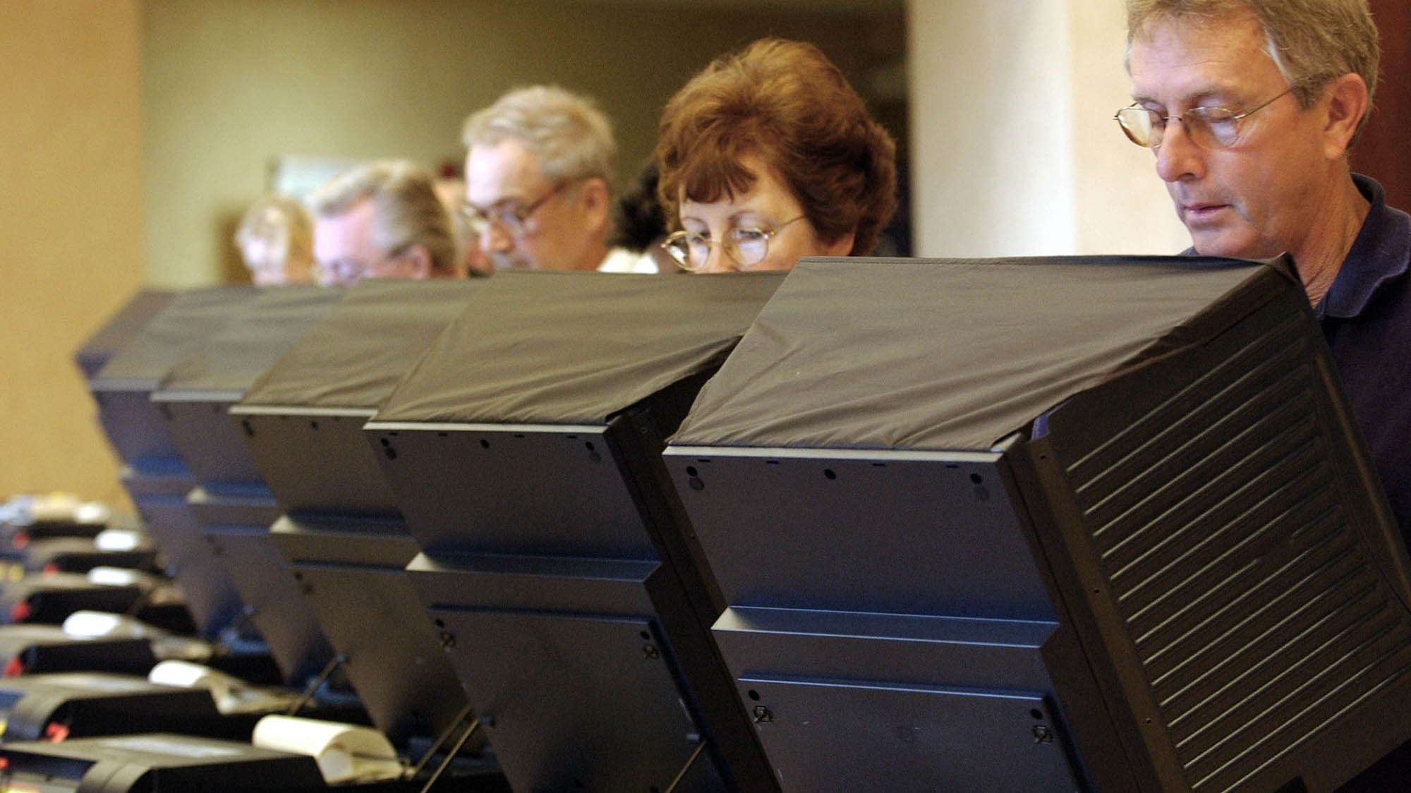 A Researcher Found a Bunch of Voting Machine Passwords Online – Mother ...