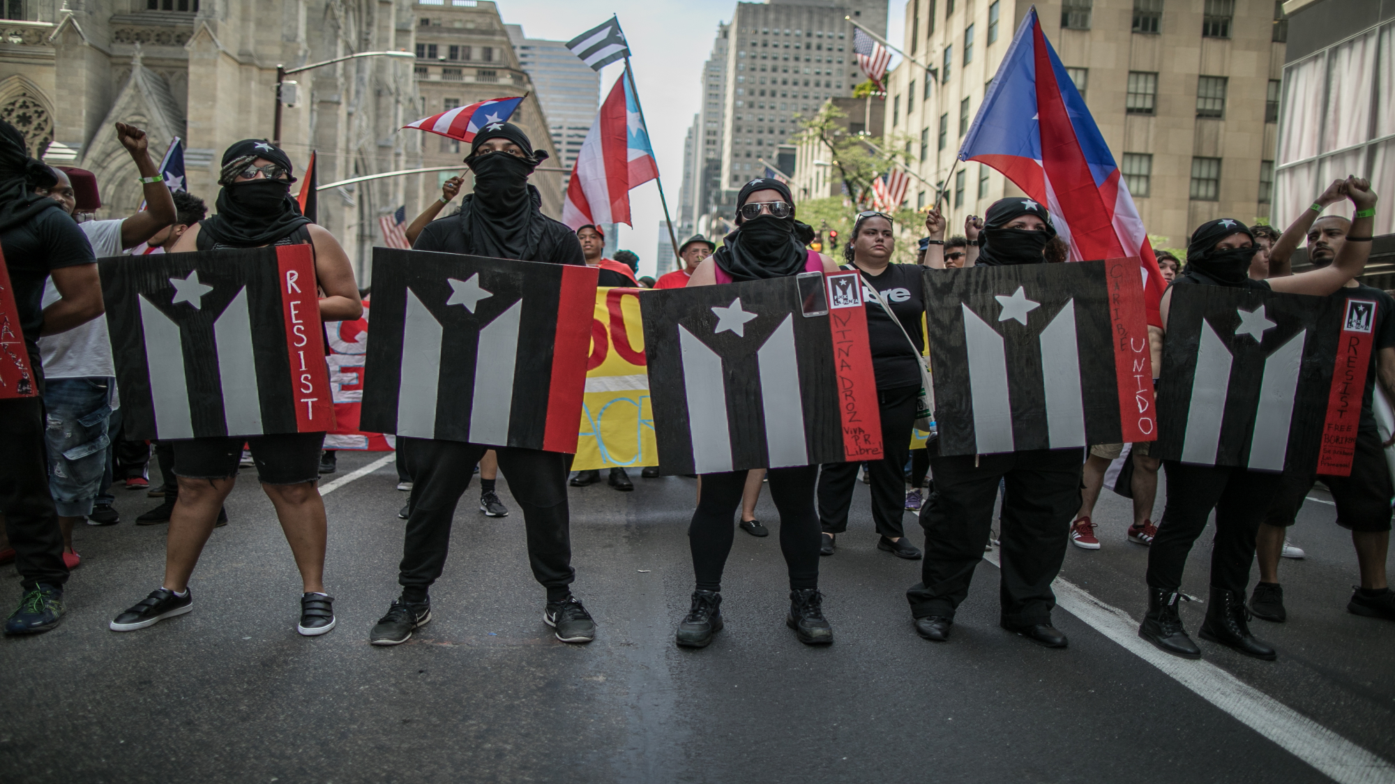 how-a-change-of-color-for-the-puerto-rican-flag-became-a-symbol-of