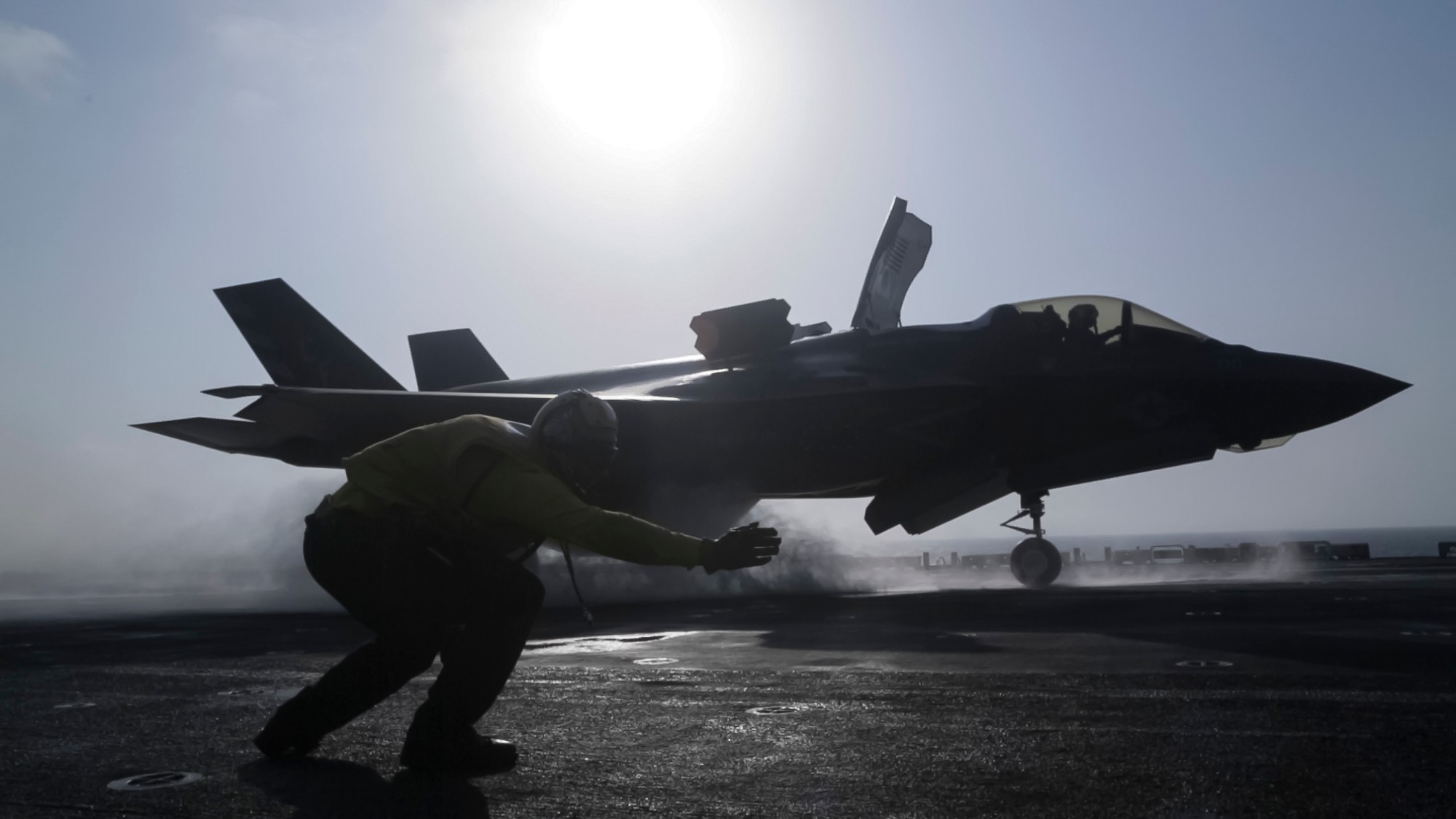 The Pentagon’s Fighter Jet of the Future Is Causing a Whole Lot of ...