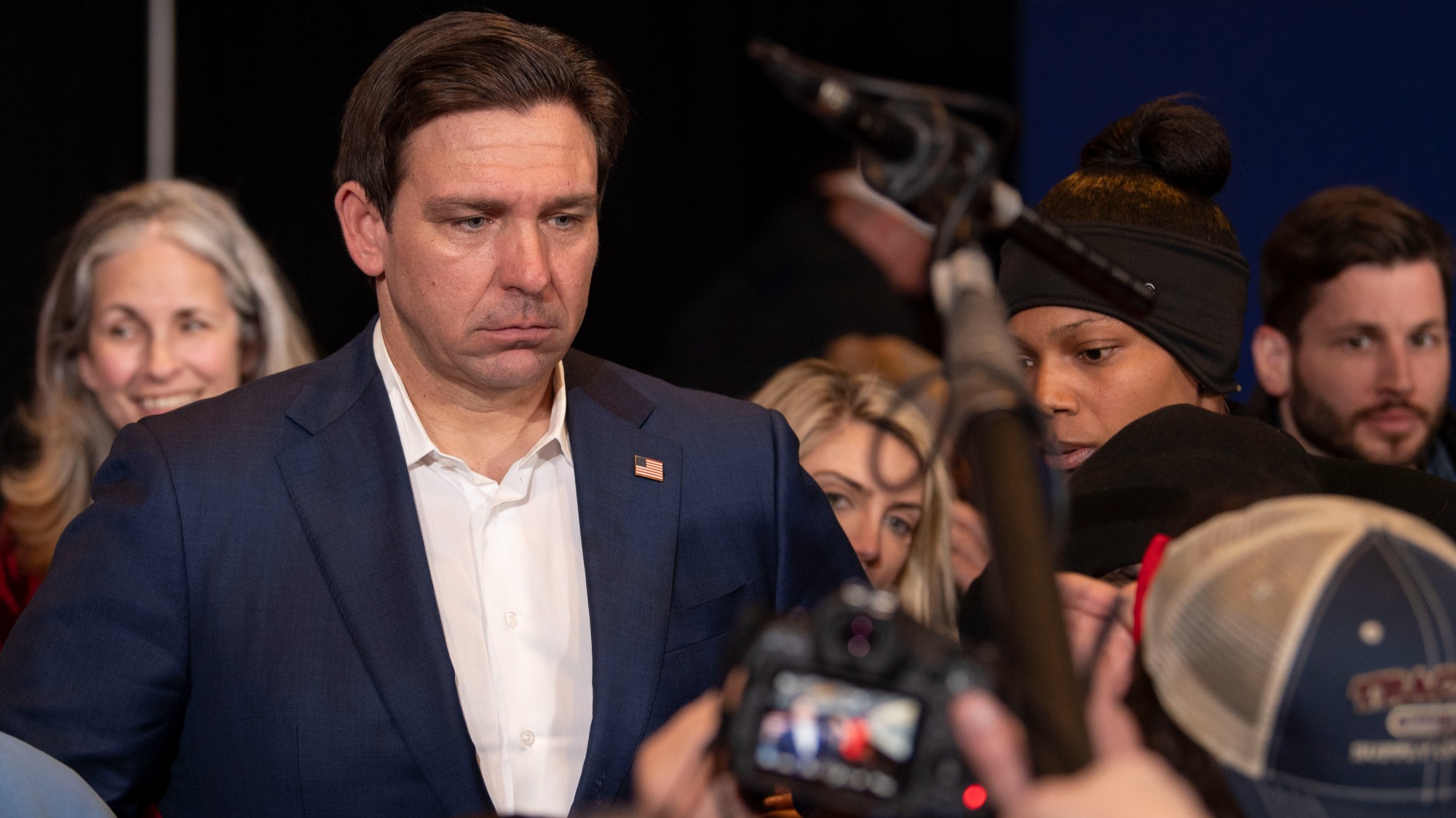 Ron DeSantis Quits Presidential Race And Endorses Trump – Mother Jones