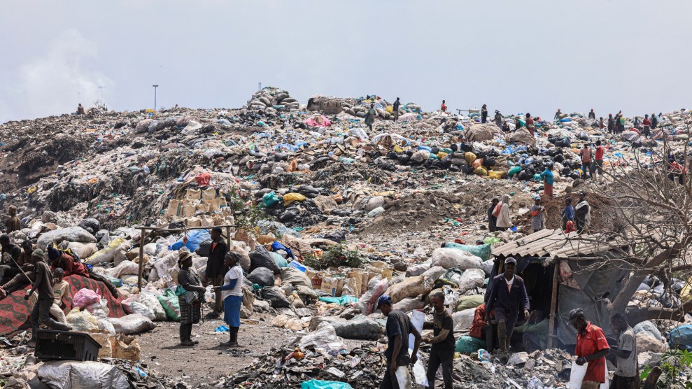 A photo of Dandora textile landfill in Kenya.