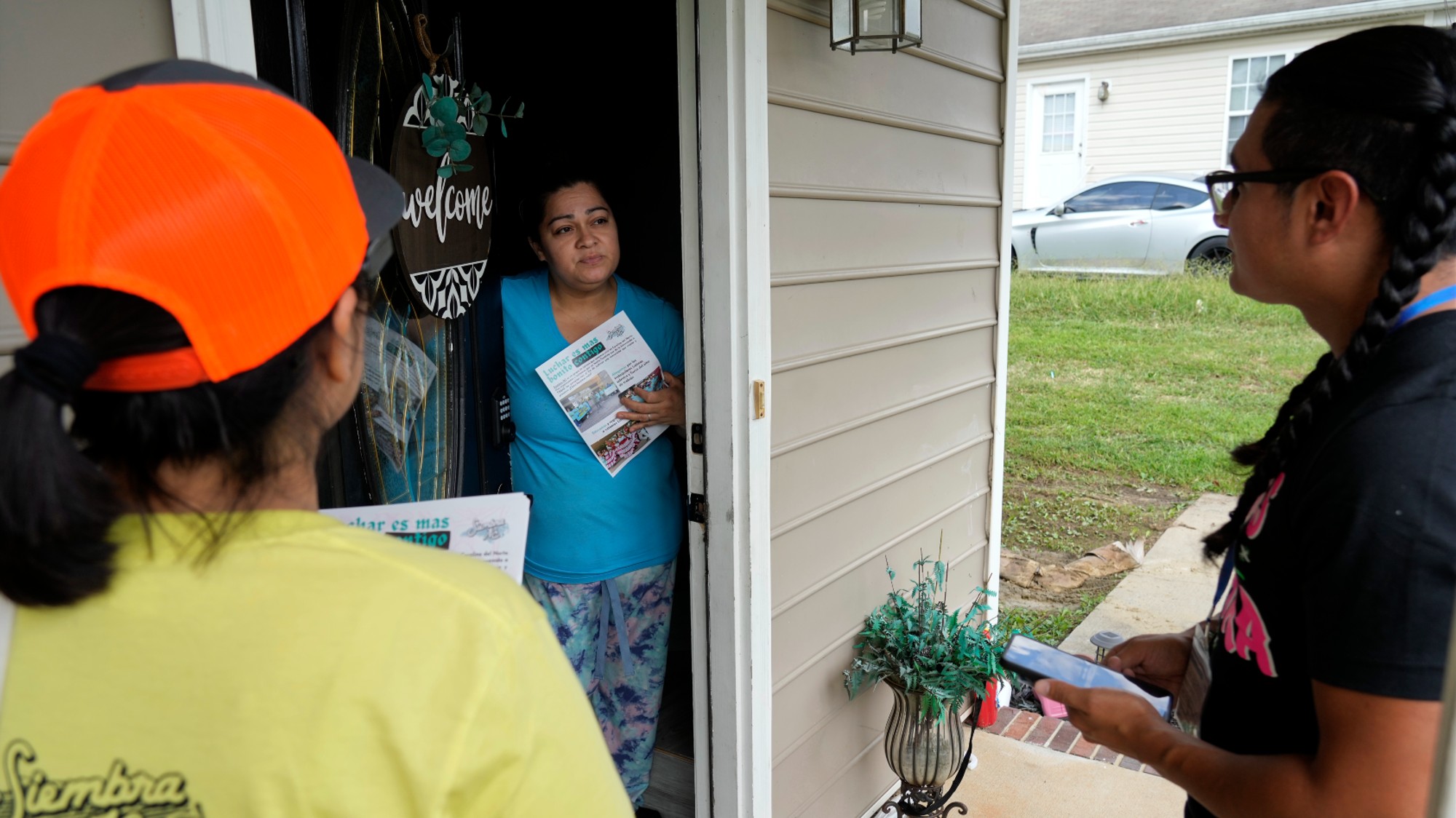 Democrats Need to Convince Latinos Who Havent Felt Seen to Vote