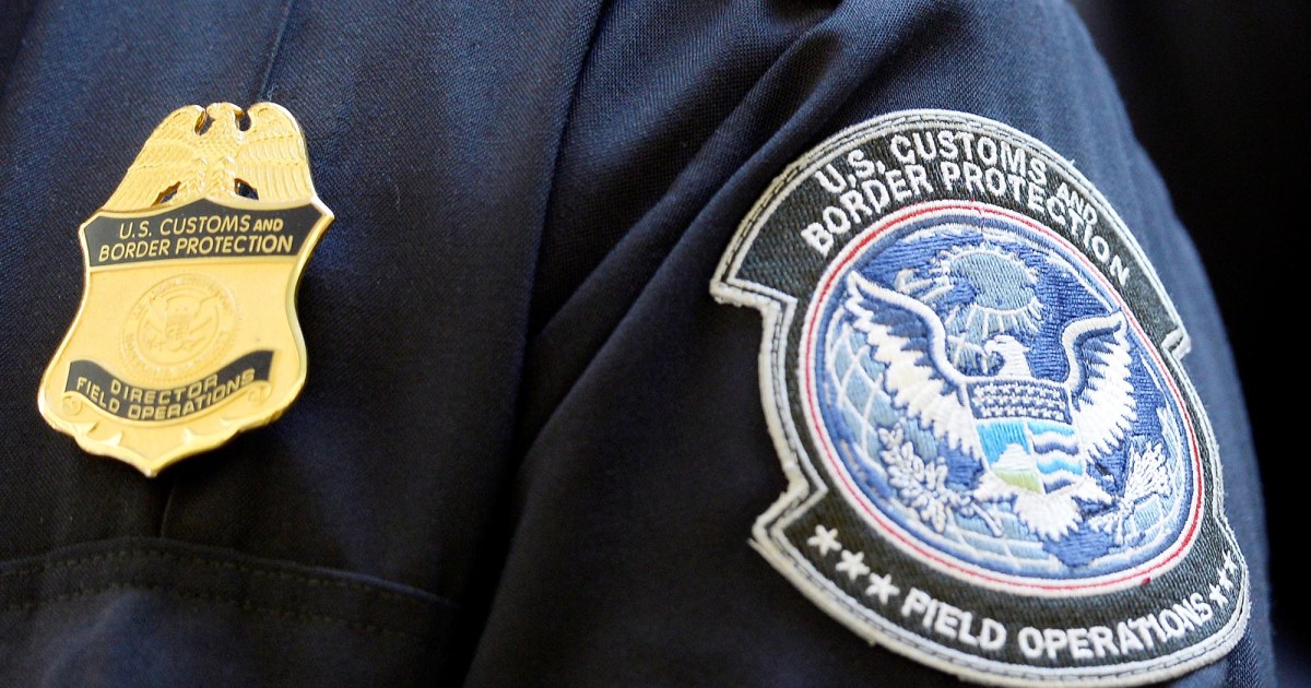 Senator Aims to End Phone Searches at Airports and Borders – Mother Jones