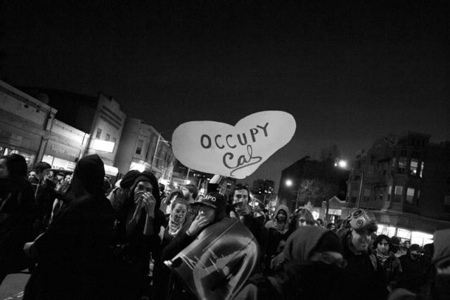 Occupy protesters, before finally getting kettled by the Oakland Police