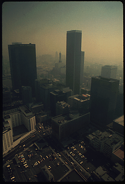 Los Angeles in Heavy Smog in September 1973: Gene Daniels/NARA